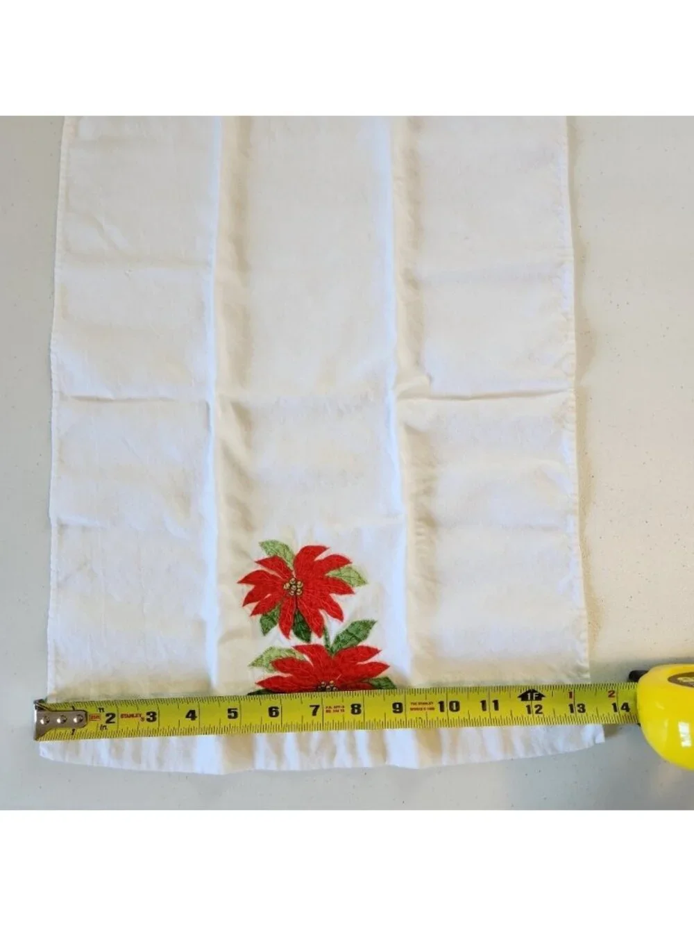Vintage White Pointsettia Red Flower Christmas Napkins Table Linens Holiday